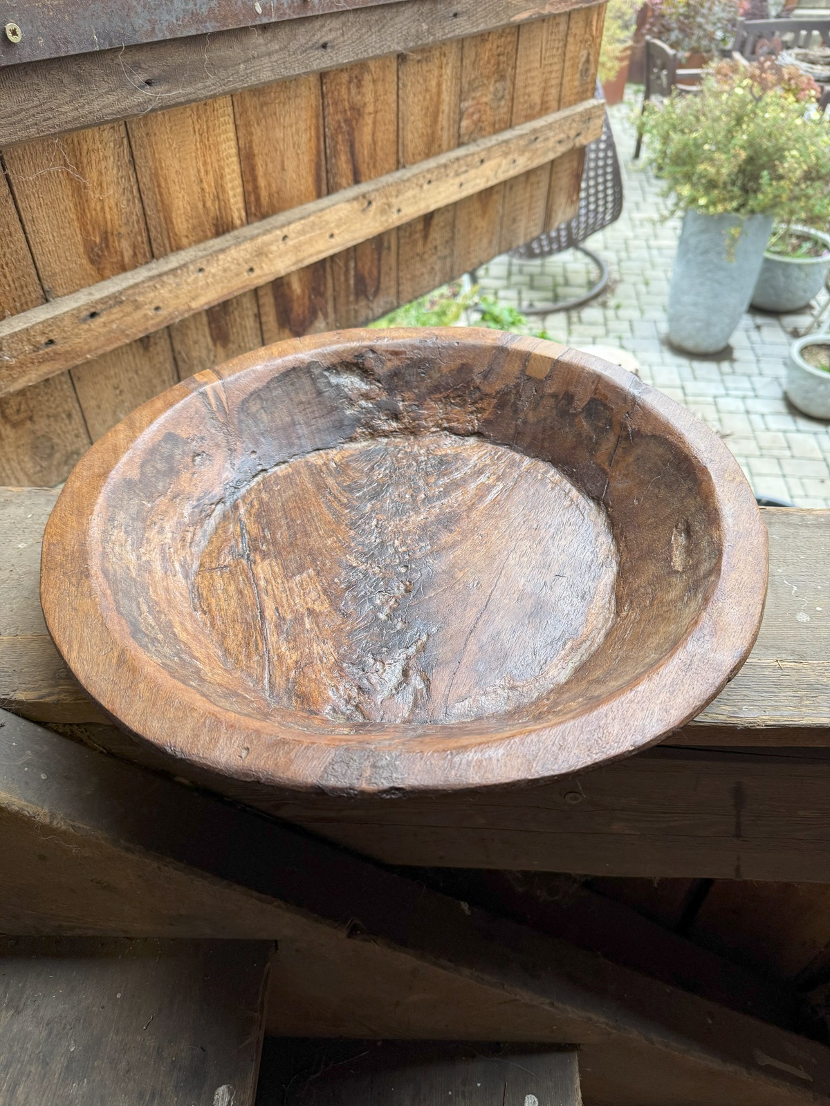 Teak Holz Schale Grezzo flacher Rand braun Antik (altes Holz) - Durchmesser ca. 41 - 43 cm
