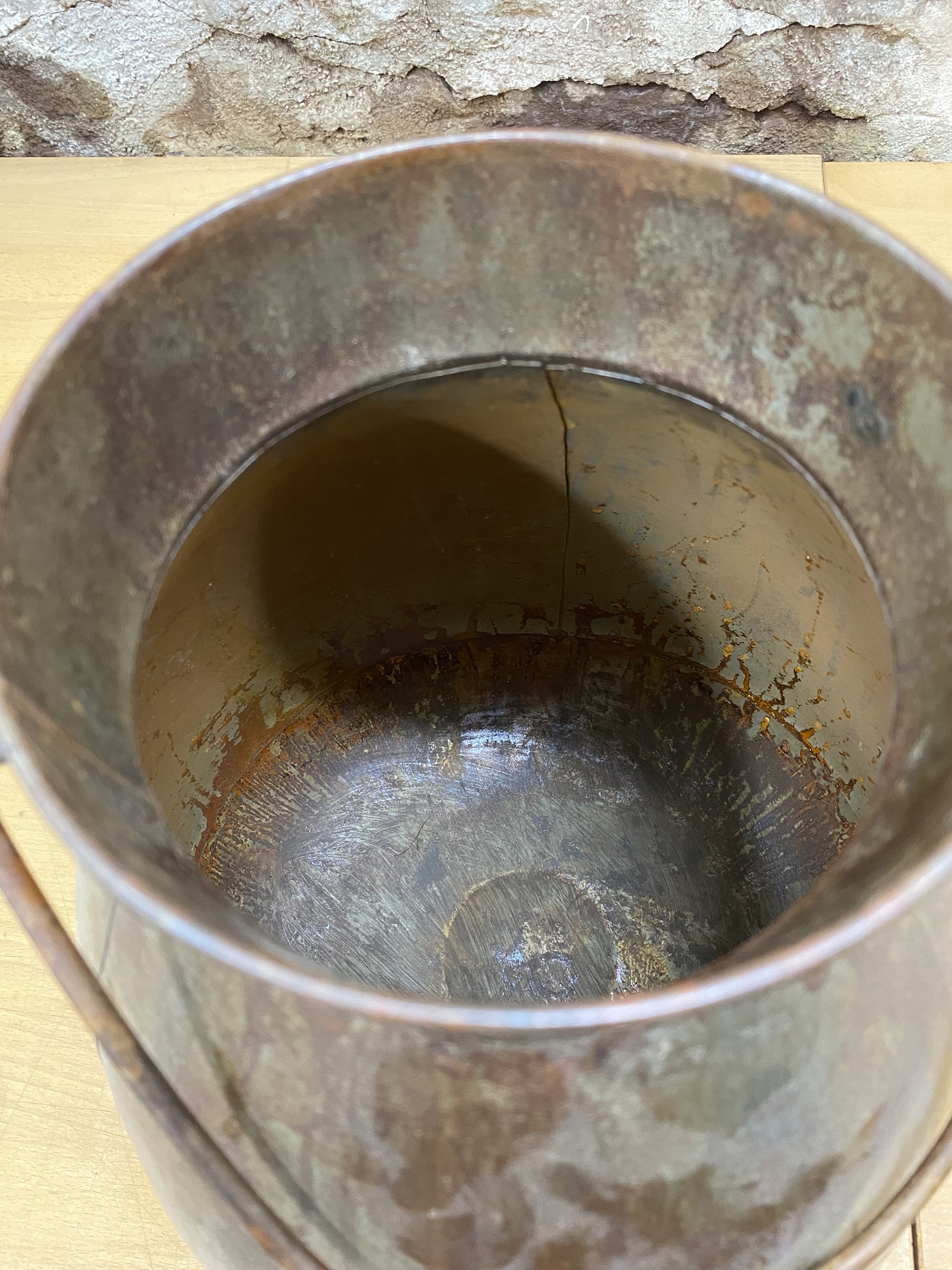 Eisen Kanne Nostalgie braun mit Henkel - Höhe 34 cm