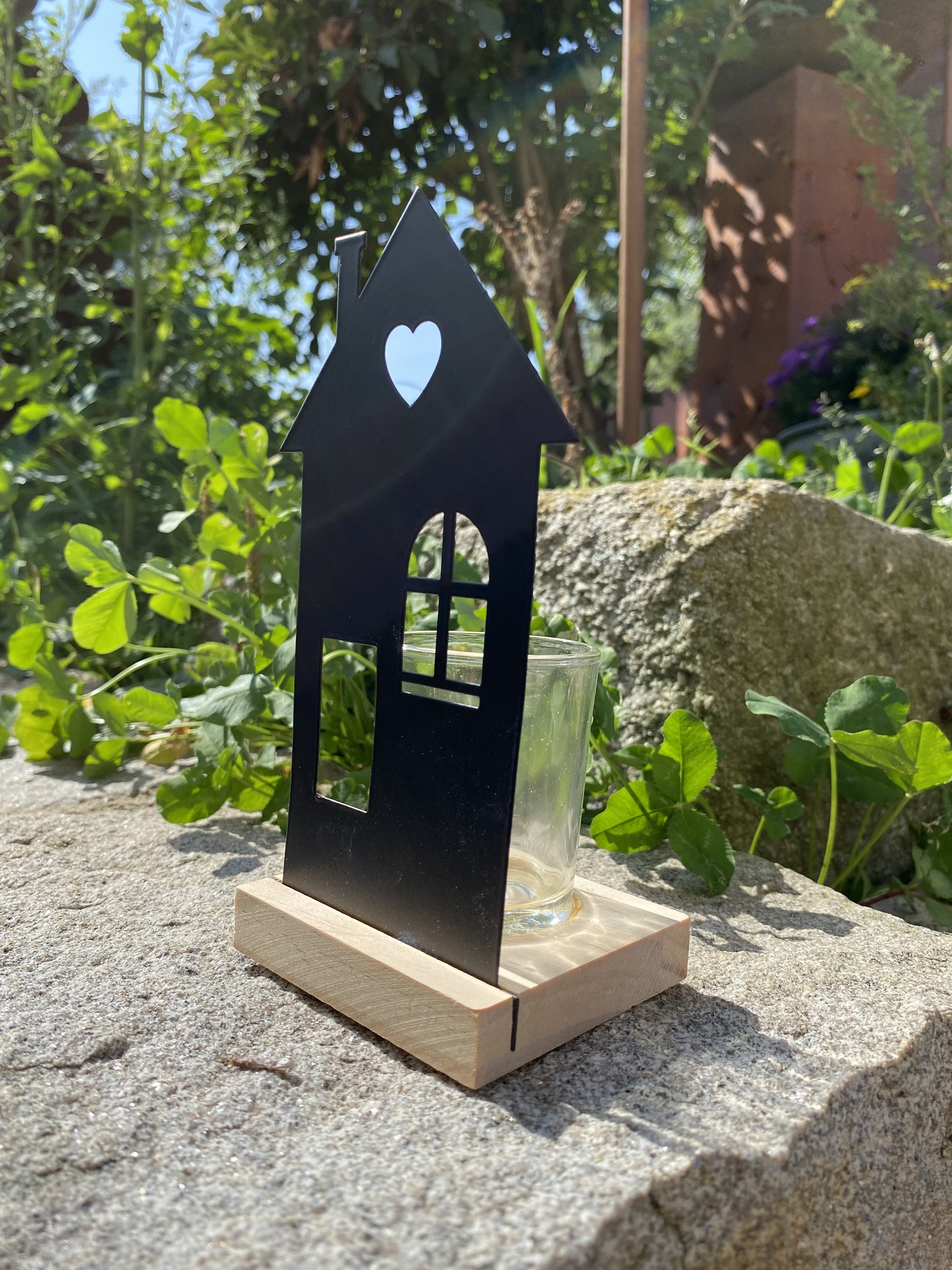 Metall Teelichthalter Haus schwarz hoch mit Fenster halbrund - Höhe 17,5 cm