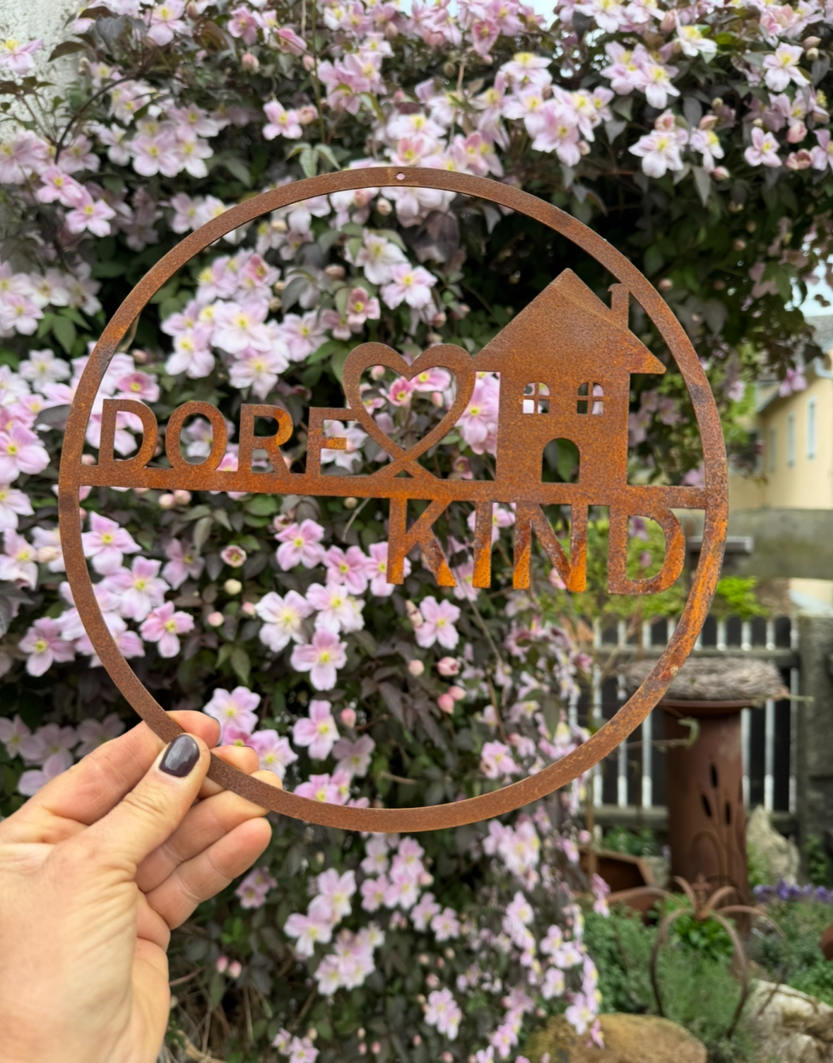 Edelrost Kreis Dorfkind mit Herz - Durchmesser 25 cm