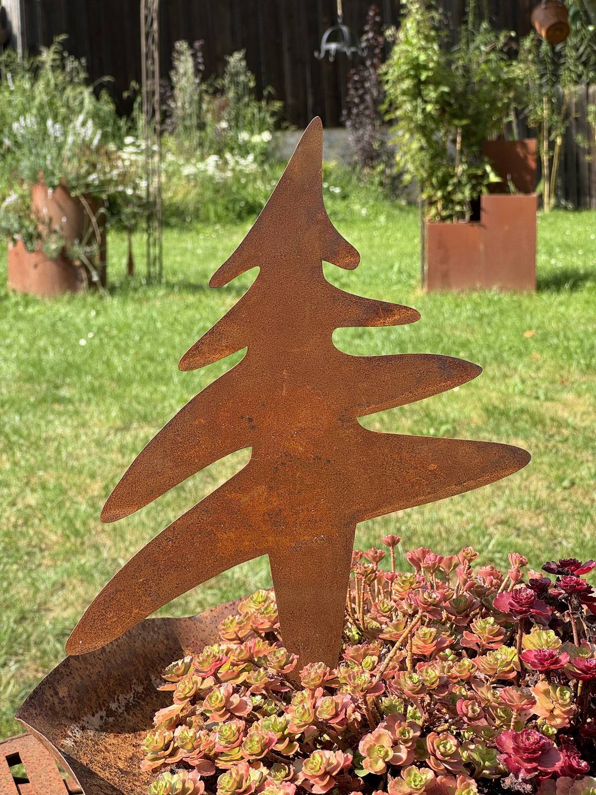 Edelrost Tannenbaum mit breitem Spieß - Höhe 38 cm