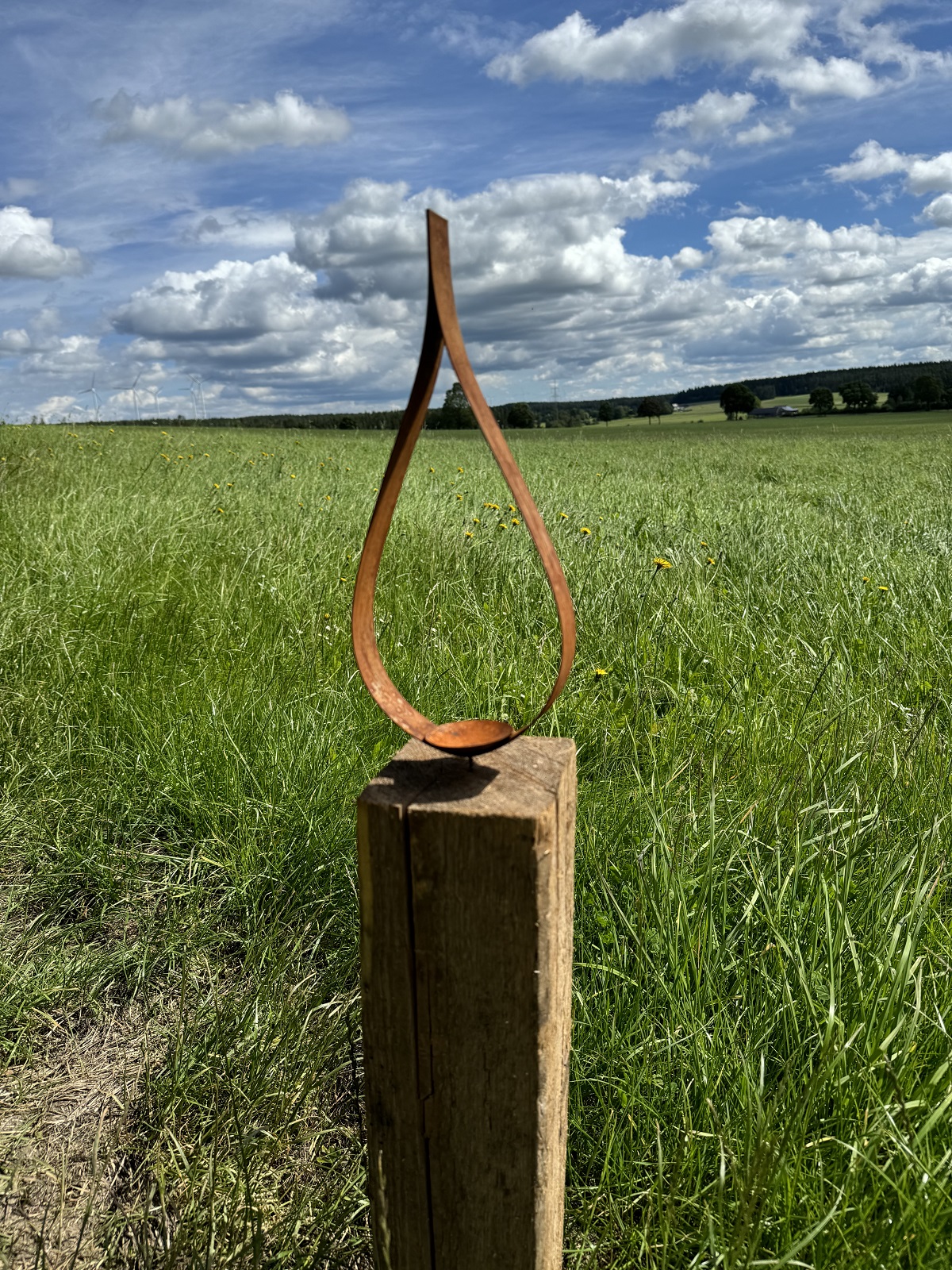 Edelrost Flamme groß offene Form mit Kerzenteller und Schraube - Höhe 31 cm