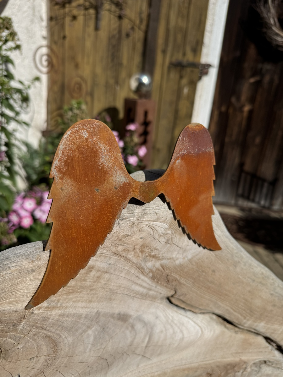 Edelrost Flügel Helene mittel mit Schraube - Breite 20 cm