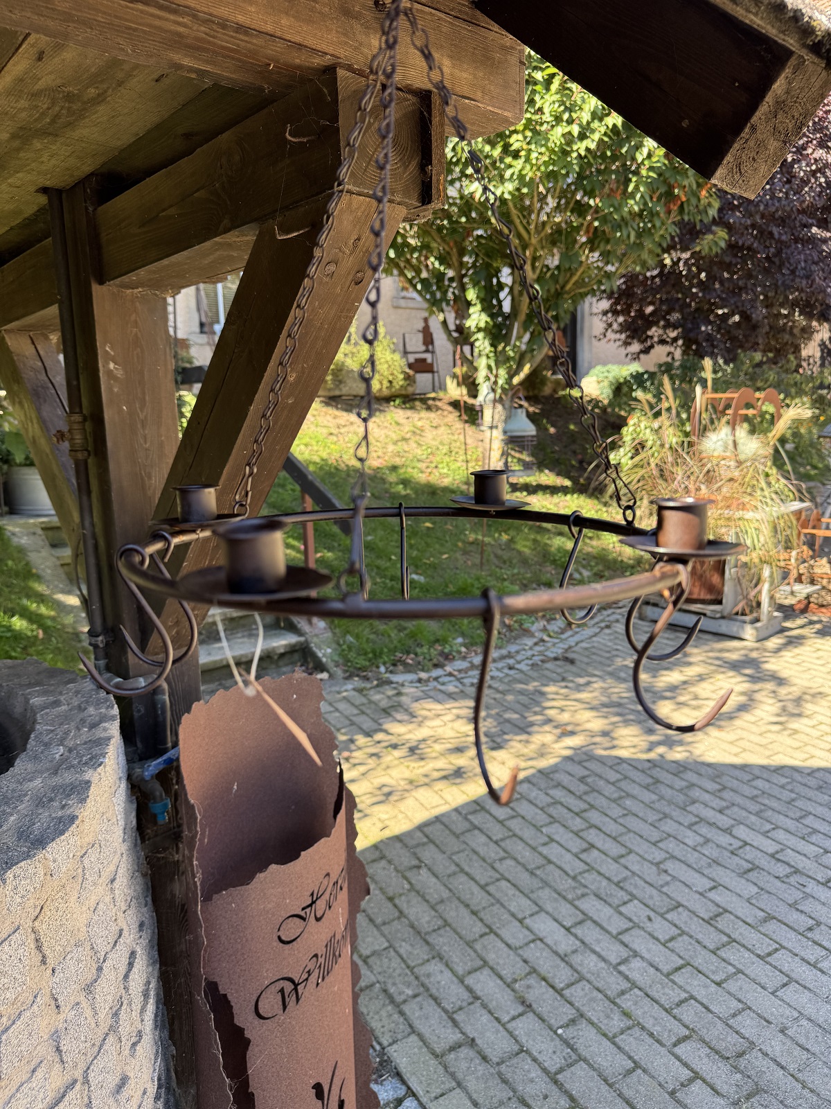 Metall Kronleuchter für 4 Stabkerzen mit 8 Haken an Kette - Durchmesser 30 cm
