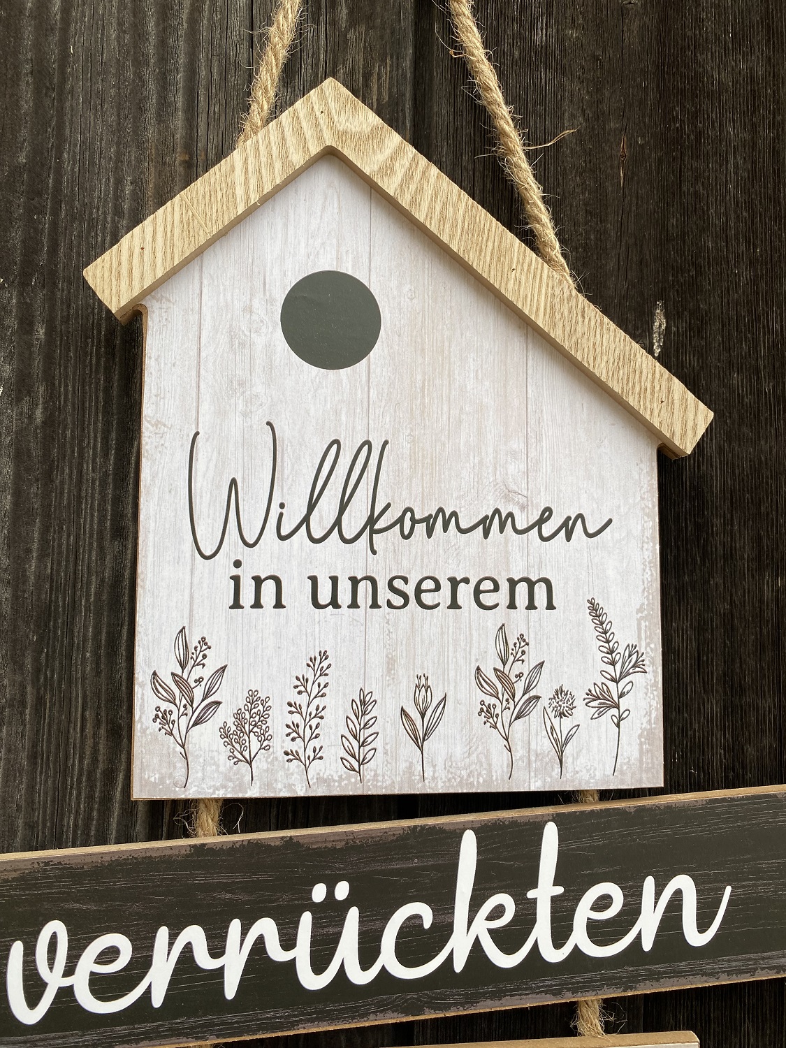 MDF Schild Bretteroptik weiß/schwarz Willkommen in unserem Zuhause - Höhe 70 cm