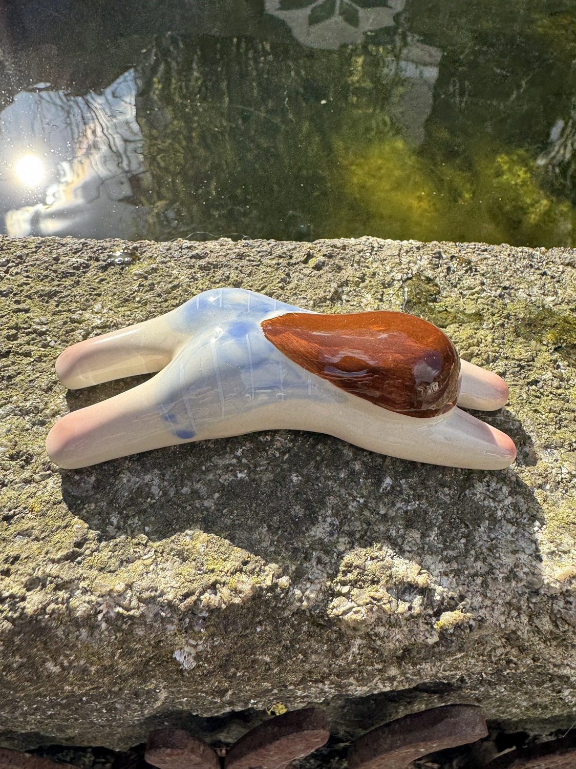 Schwimmfigur Badenixe mit blauen Badeanzug - Länge 10,5 cm