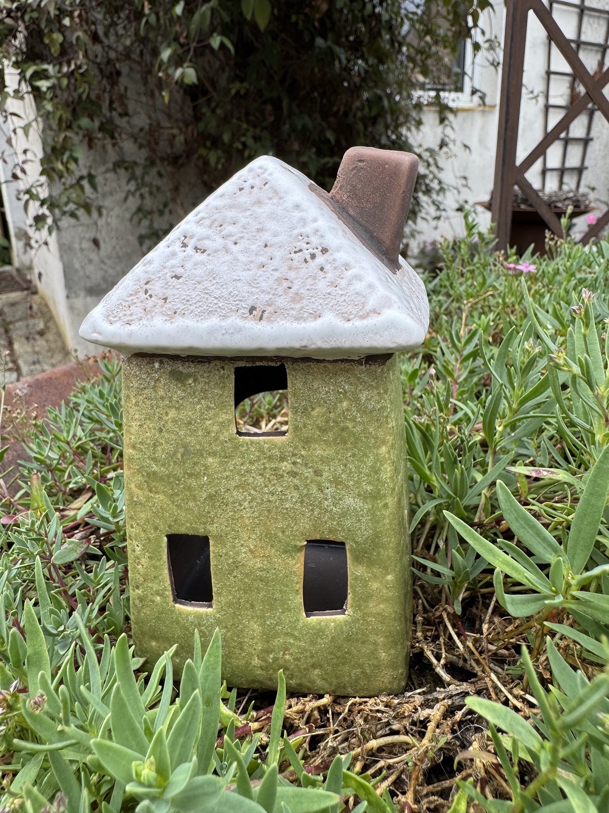 Keramik Windlicht Häuschen grün ( Modell 2 ) - Höhe 13 cm