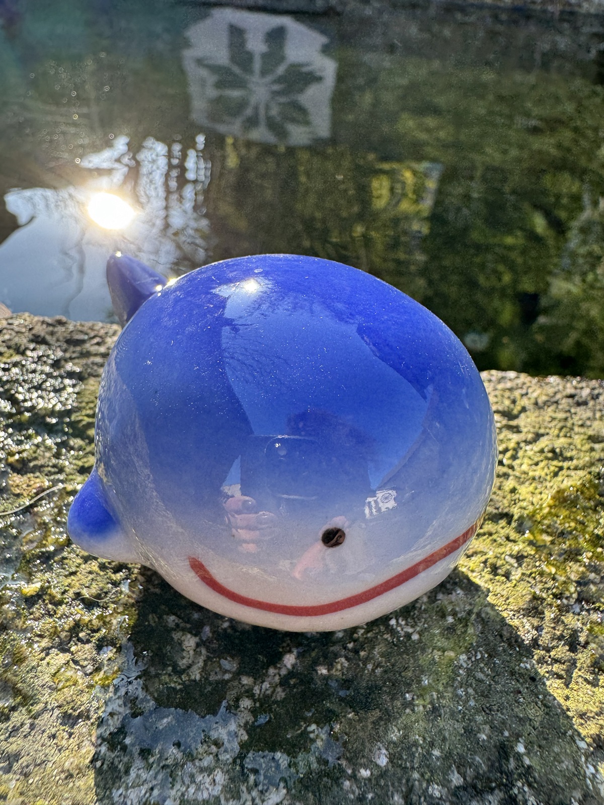 Keramik Schwimmfigur Wal - Höhe 4 cm