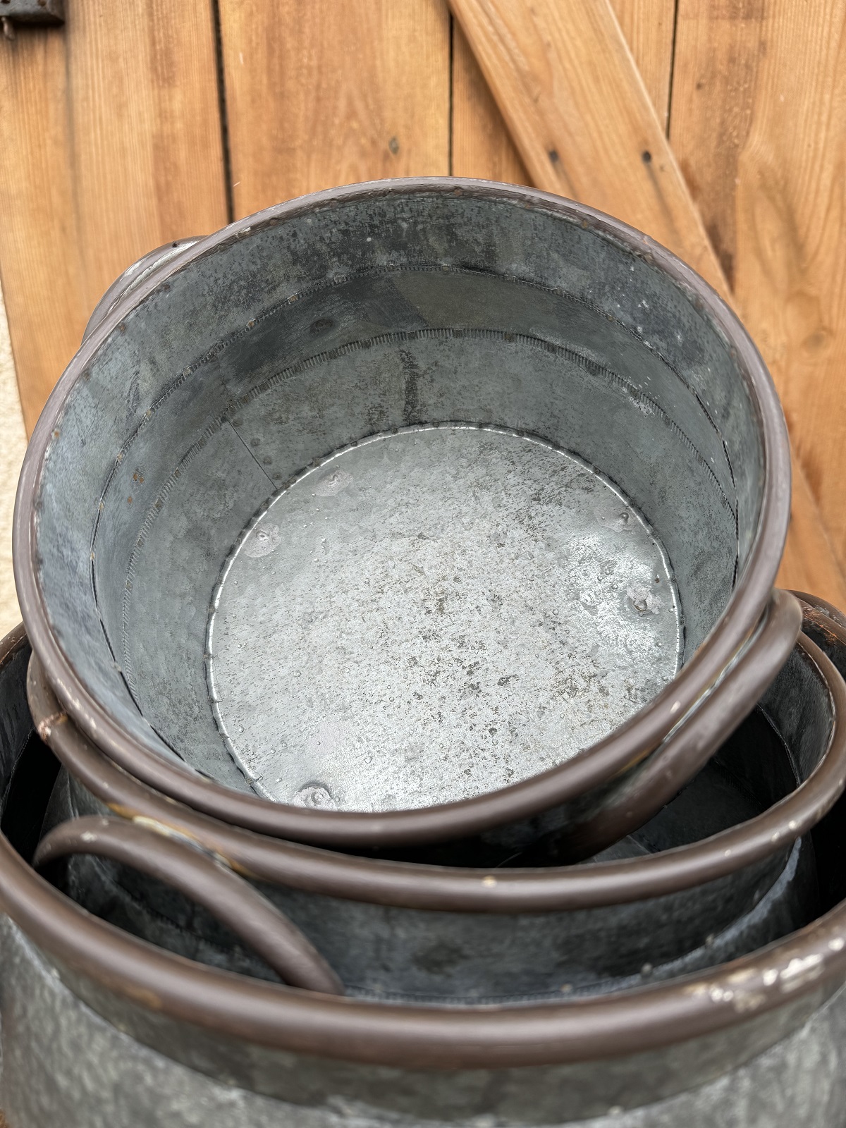 Zink Topf Serita mittel mit Henkeln und Standfüßen - Durchmesser 25,5 cm