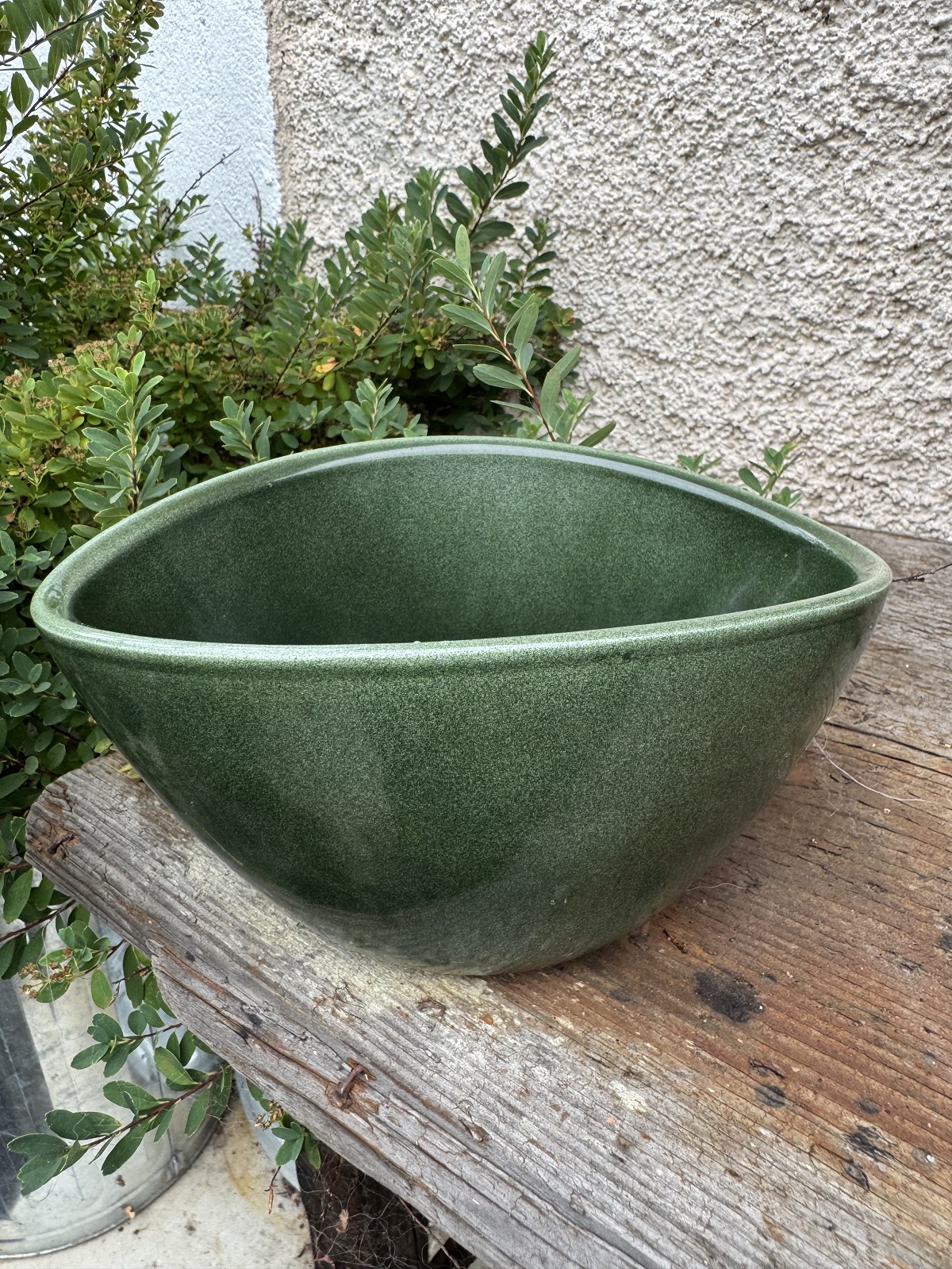 Keramik Schale oval laubgrün glänzend - Länge 20 cm