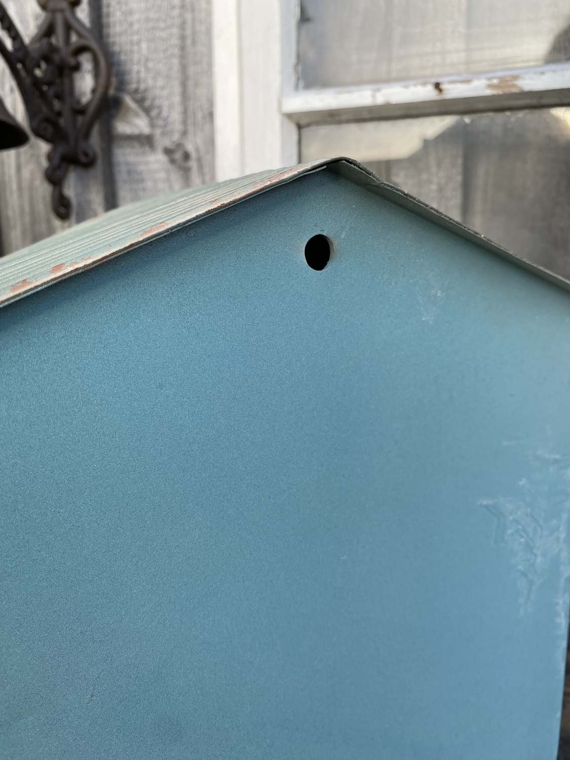 Eisenblech Postkasten antik blau lackiert - Höhe 40 cm