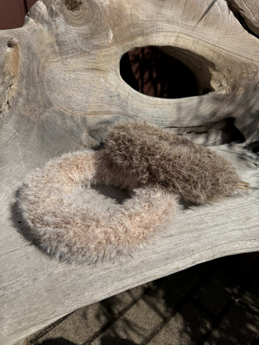 Stoff Kranz flauschig Hellbraun/Beige – Durchmesser 25 cm