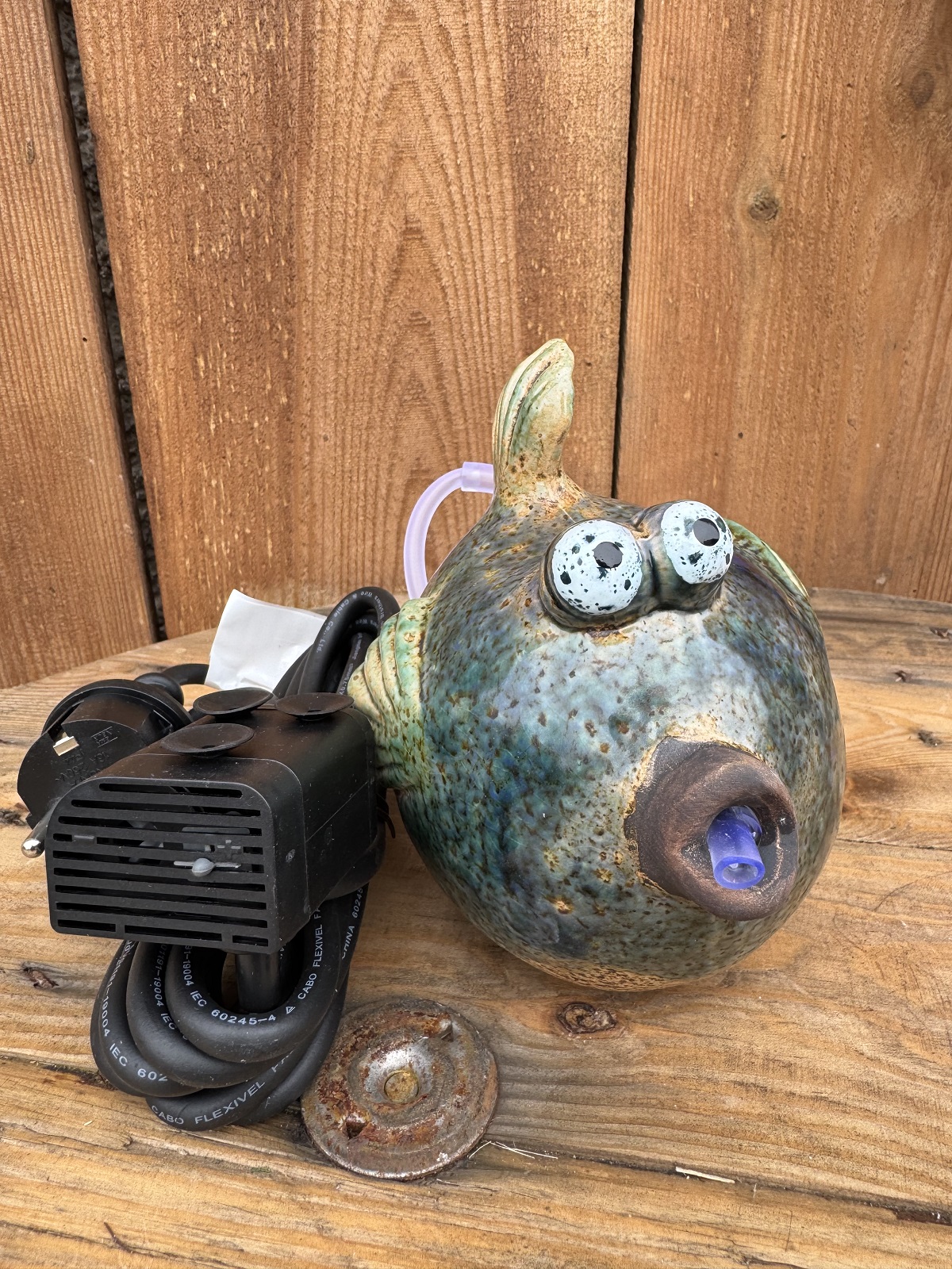 Wasserspeier Fisch Frido inkl. Pumpe - Höhe 13 cm