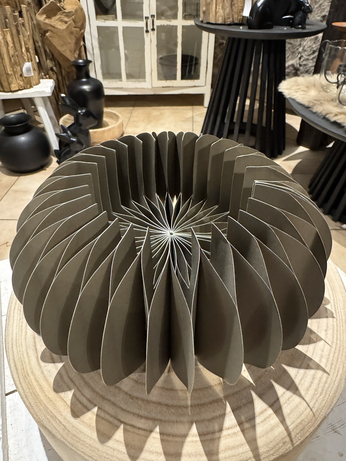 Papiersockel Oliv klein - Durchmesser 22 cm