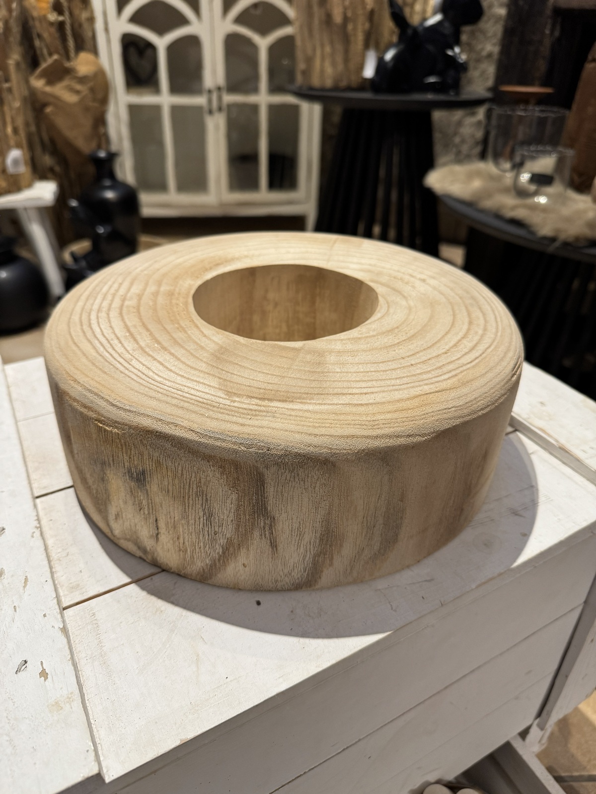 Holz Scheibe naturbelassen mit runder Öffnung - Durchmesser 29 cm