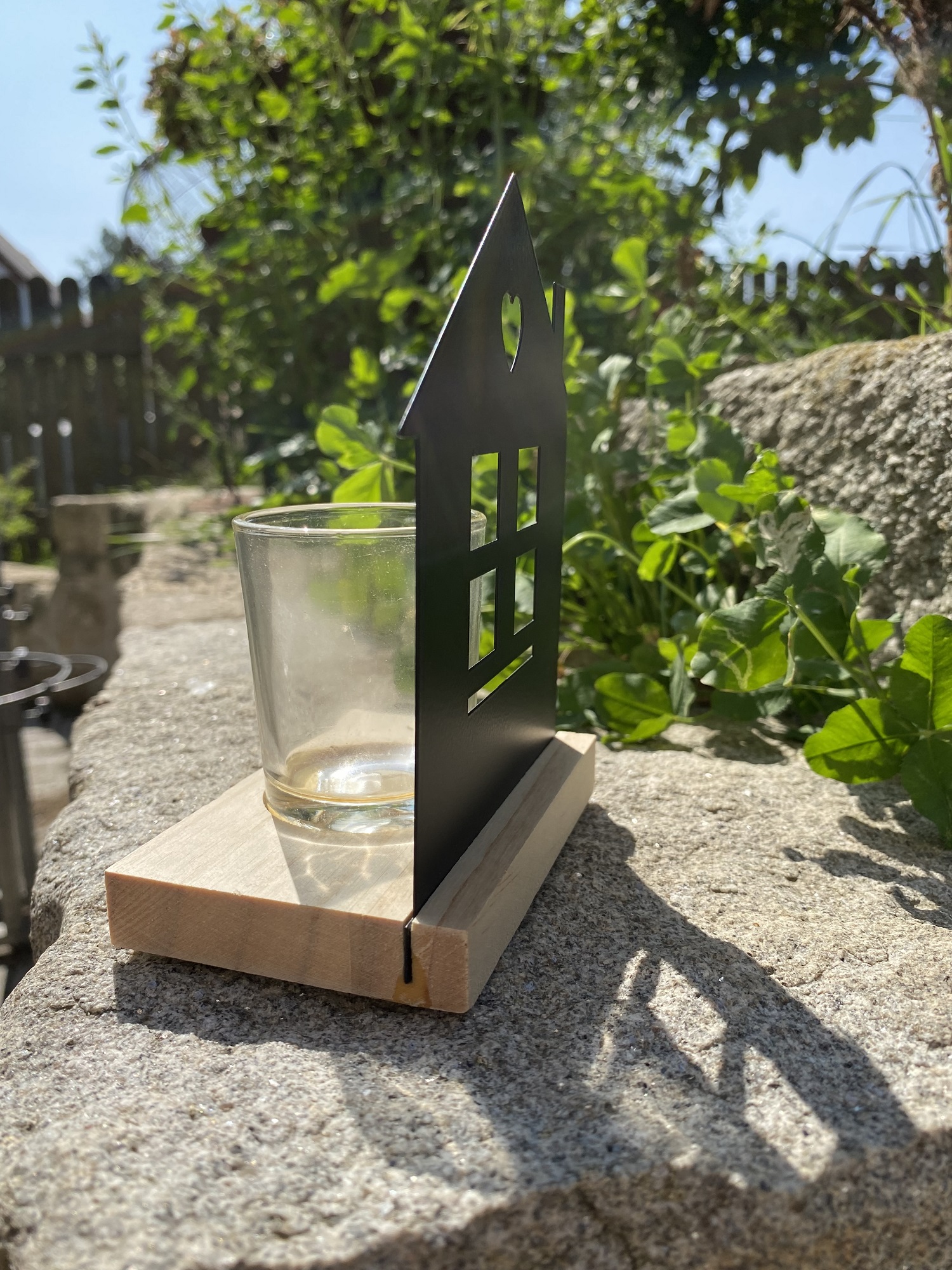 Metall Teelichthalter Haus schwarz breit mit eckigen Fenstern - Höhe 13,5 cm