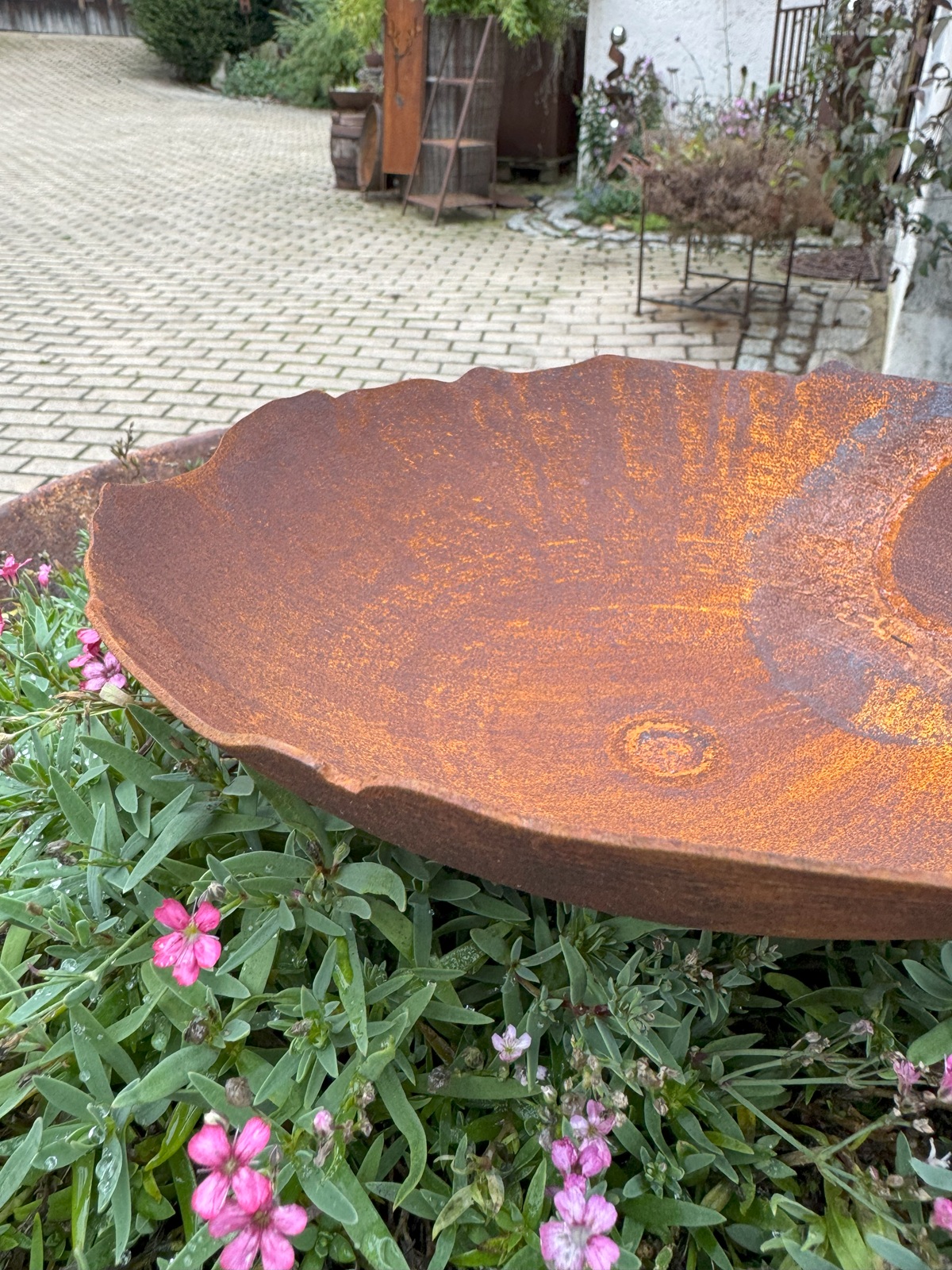 Edelrost Schale mit Rissoptik Rand groß und Hülse - Durchmesser 27 cm