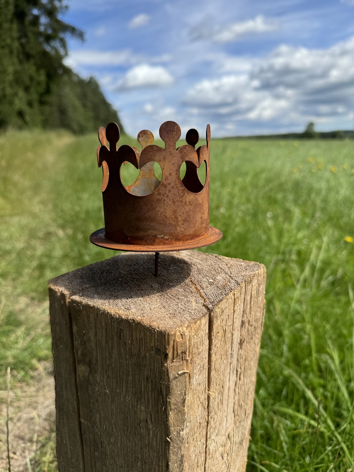 Edelrost Krone Lilie klein mit Schraube für Holz - Höhe 7 cm