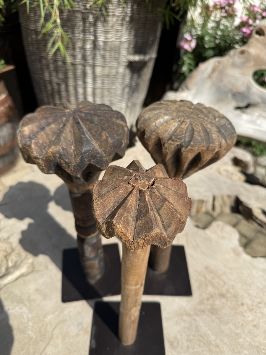 Skulptur aus altem Holzbutterstampfer - Höhe ca. 35 cm