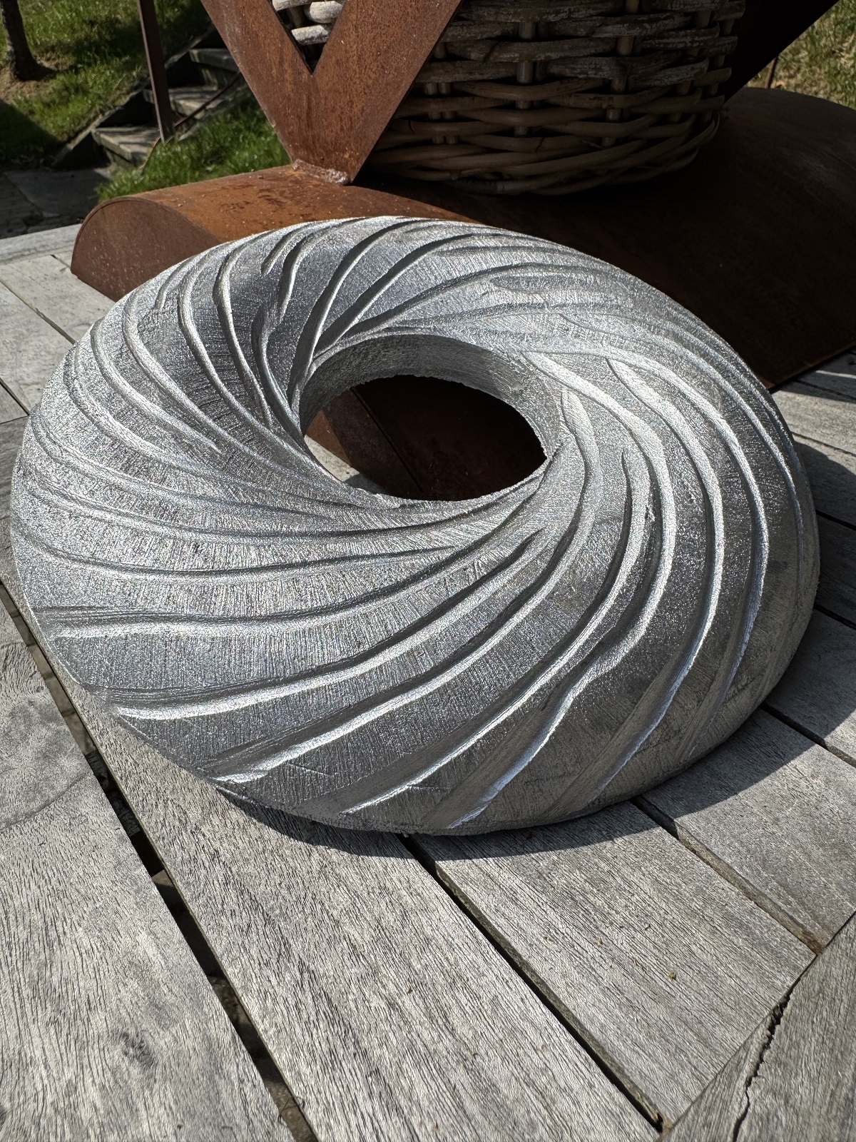 Holz Kranz silber klein mit Rillenmuster - Durchmesser ca. 25 cm