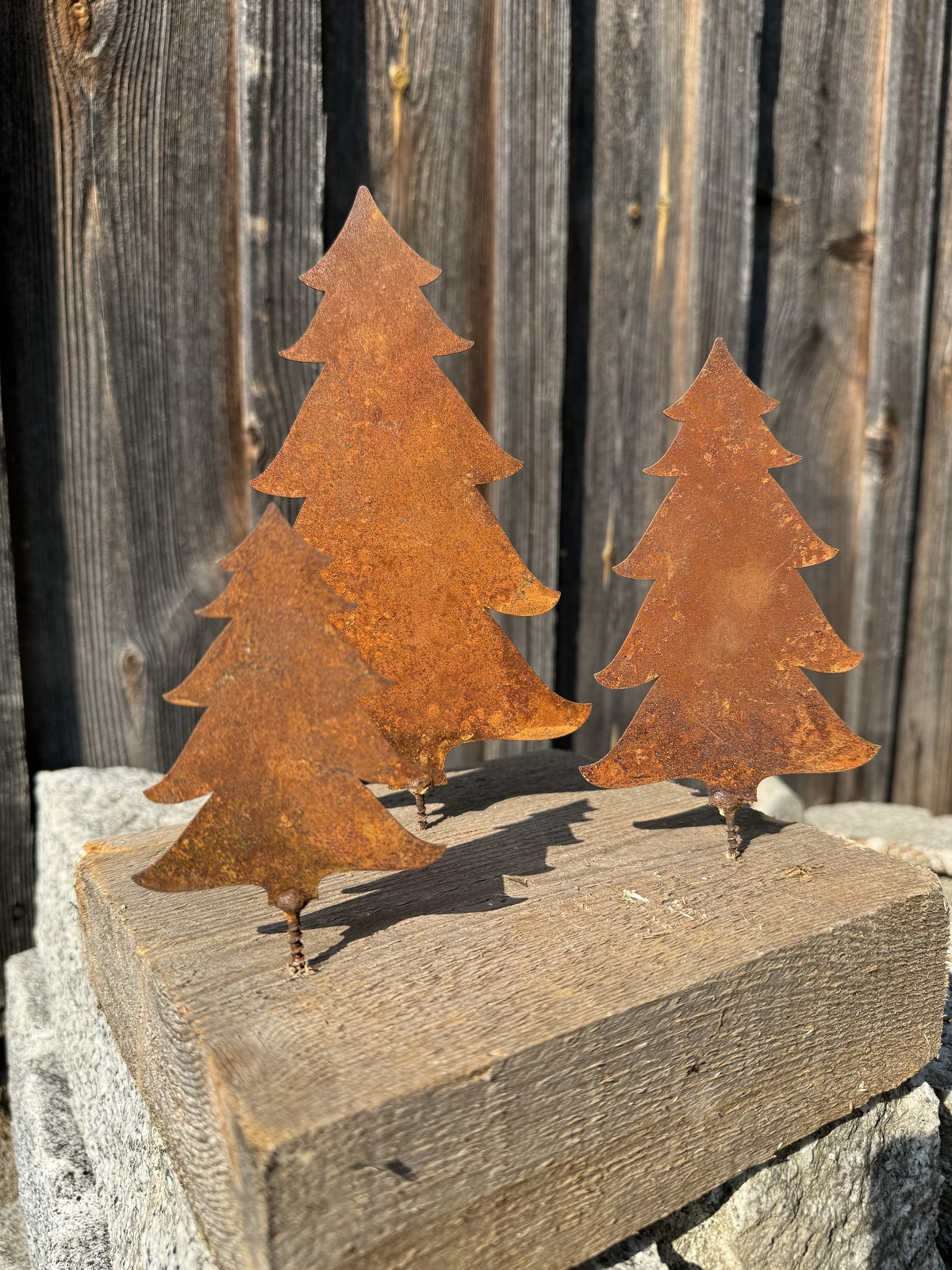 Edelrost Tannenbaum klein mit Schraube - Höhe 10 cm