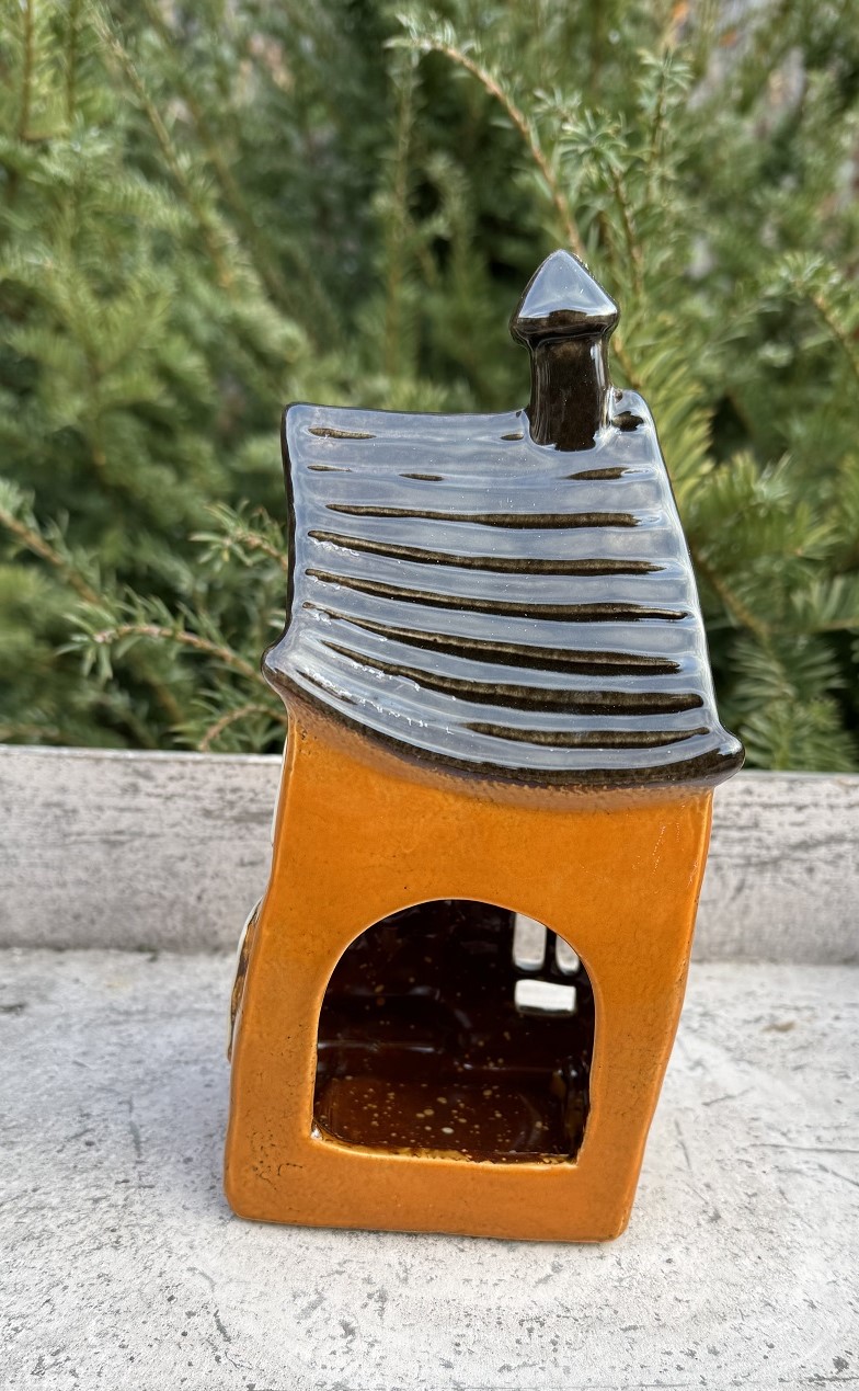 Keramik Windlicht schiefes Häuschen Cordula orange mit Herz - Höhe 21,5 cm