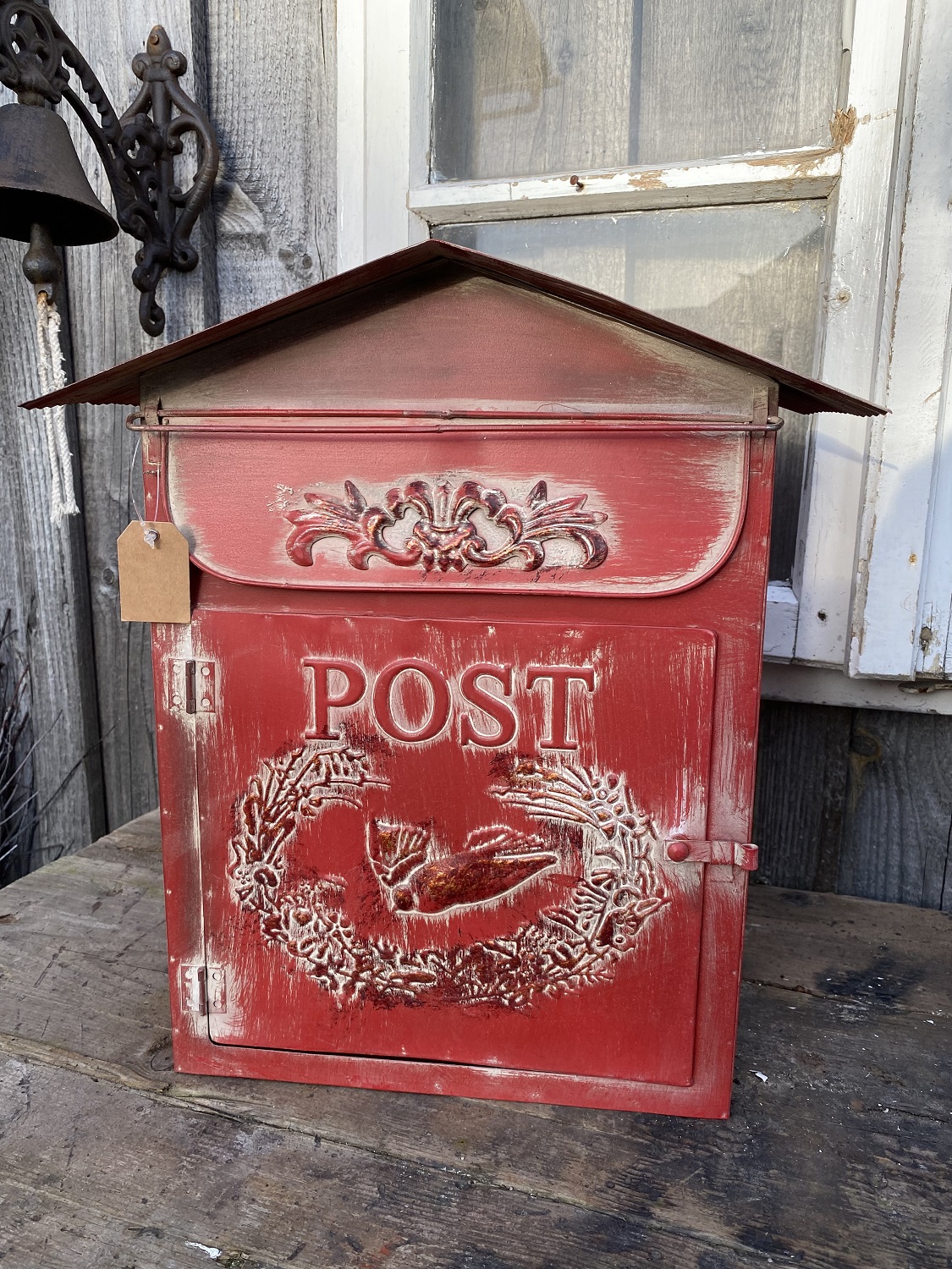 Eisenblech Postkasten antik rot lackiert - Höhe 40 cm