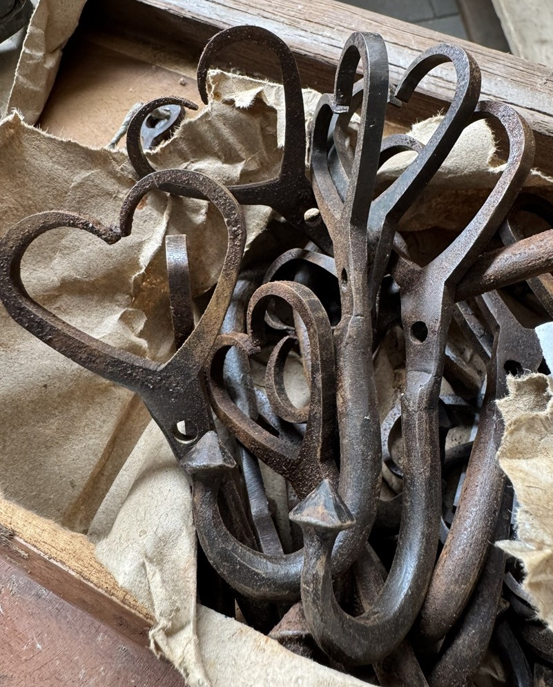 Eisen Haken mit Herz - Höhe ca. 10 cm