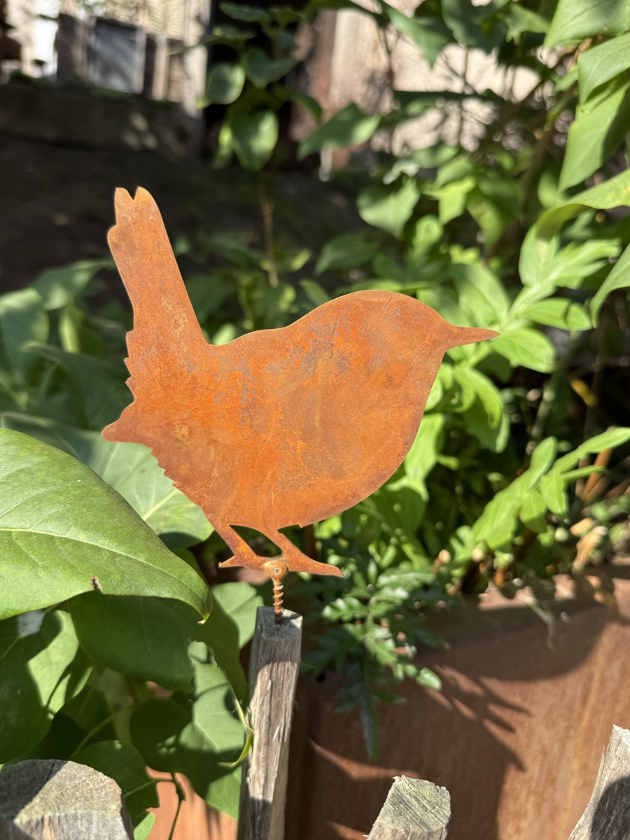 Edelrost Vogel Clara mit Schraube - Höhe 12,5 cm