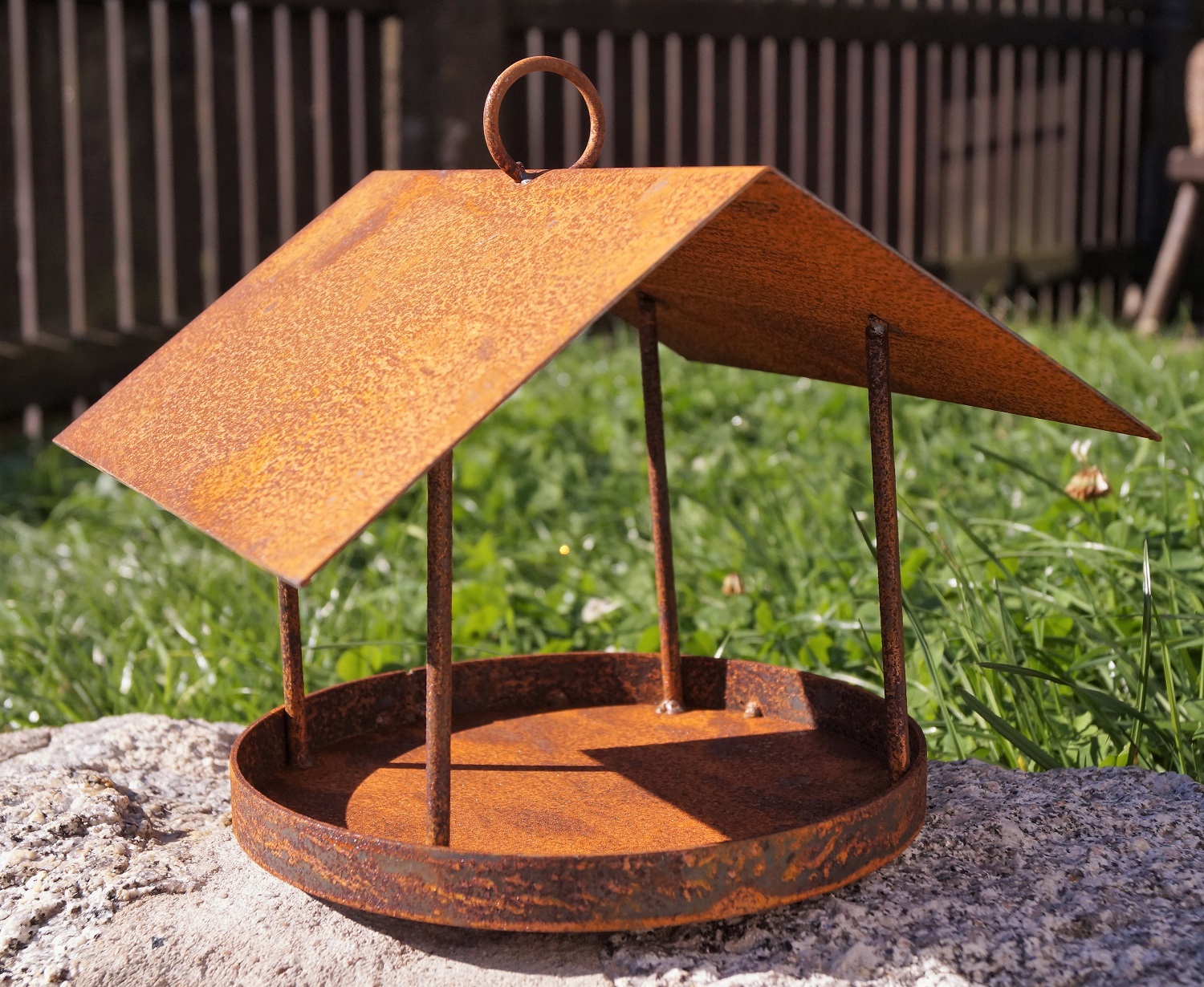 Edelrost Futterhaus runde Form - Durchmesser 25 cm