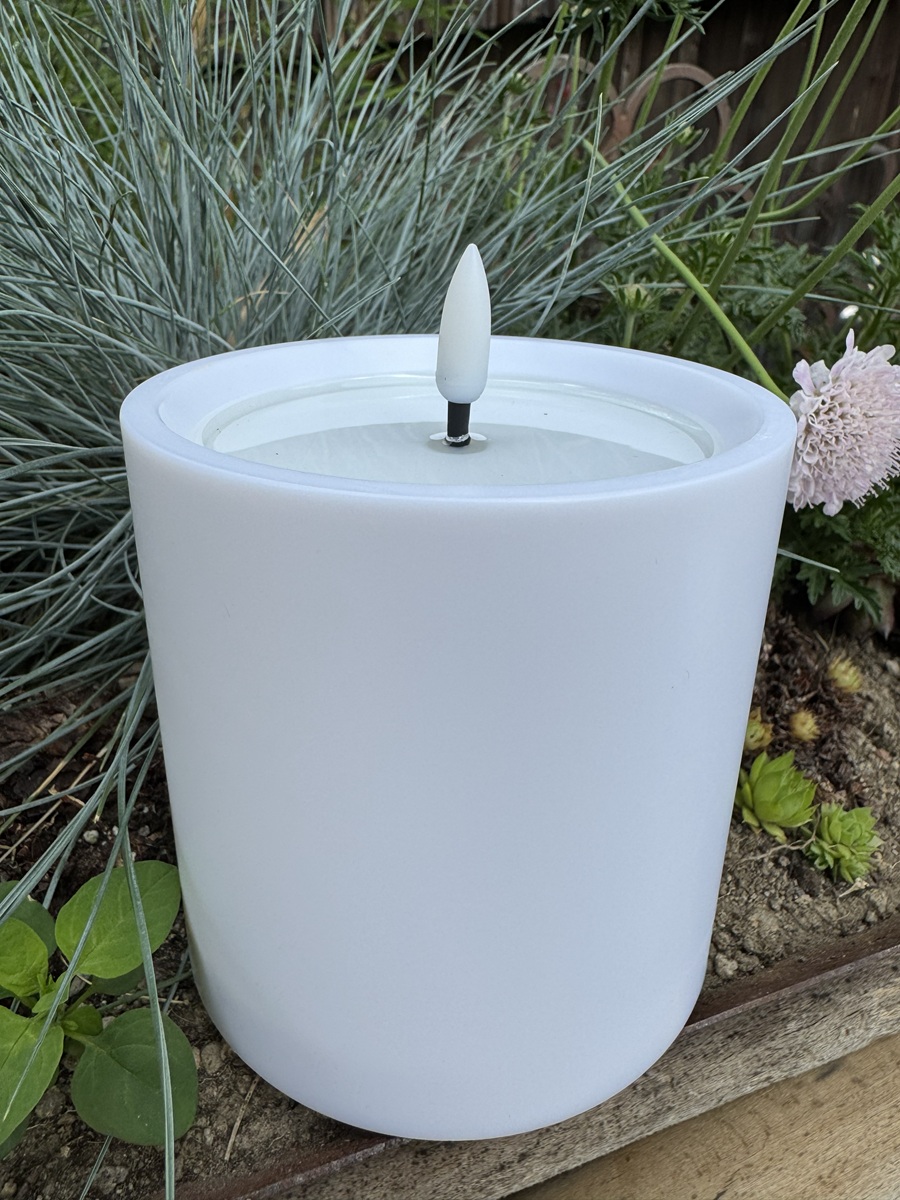 LED Echtwachs & Outdoor Kerzen