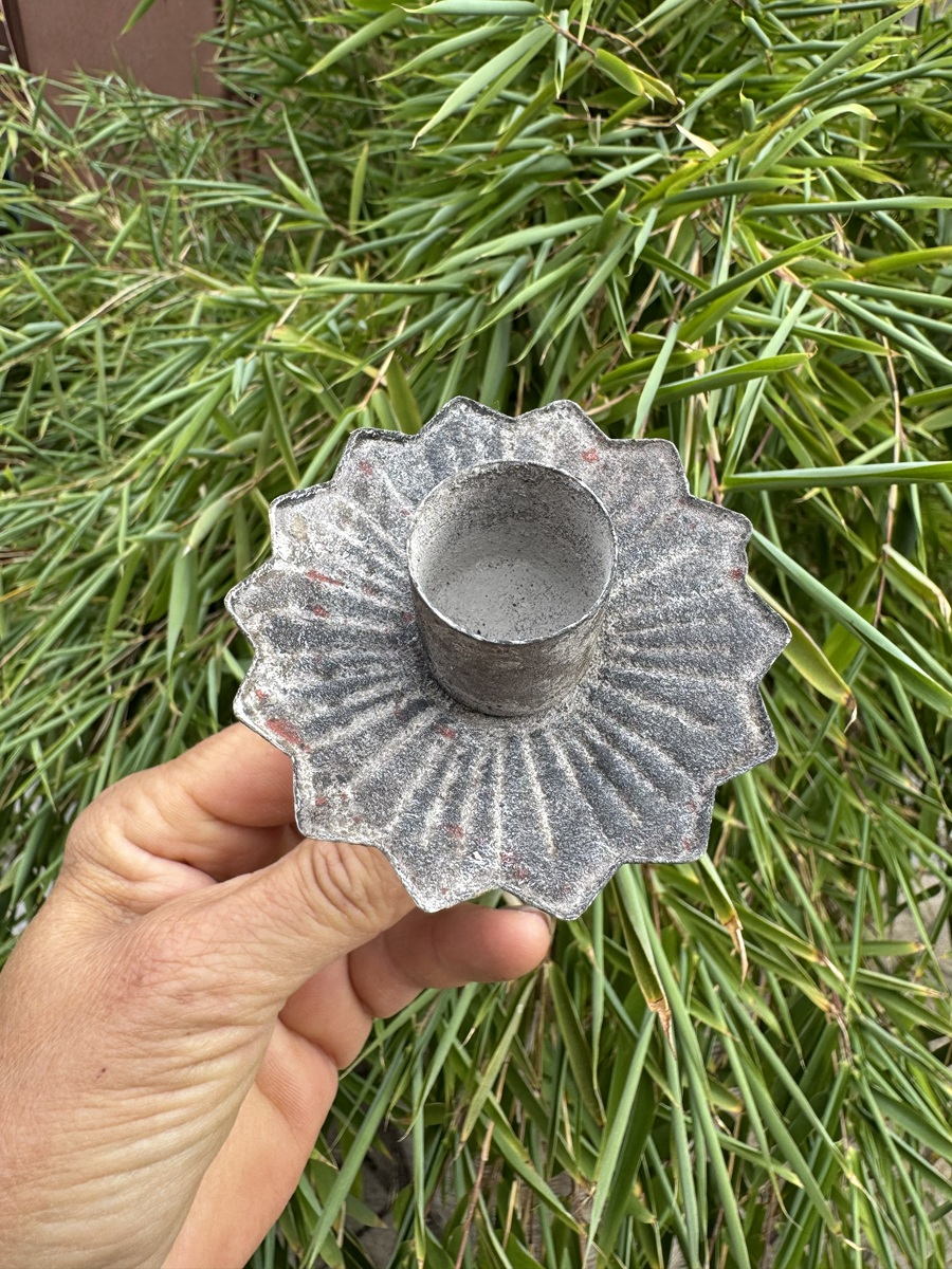 Metall Kerzenhalter für Flaschen Grau gewischt - Höhe 9,5 cm