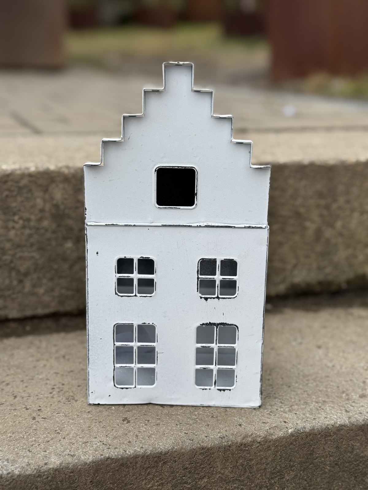 Metall Windlicht Haus weiß (Modell 1) - Höhe 26 cm