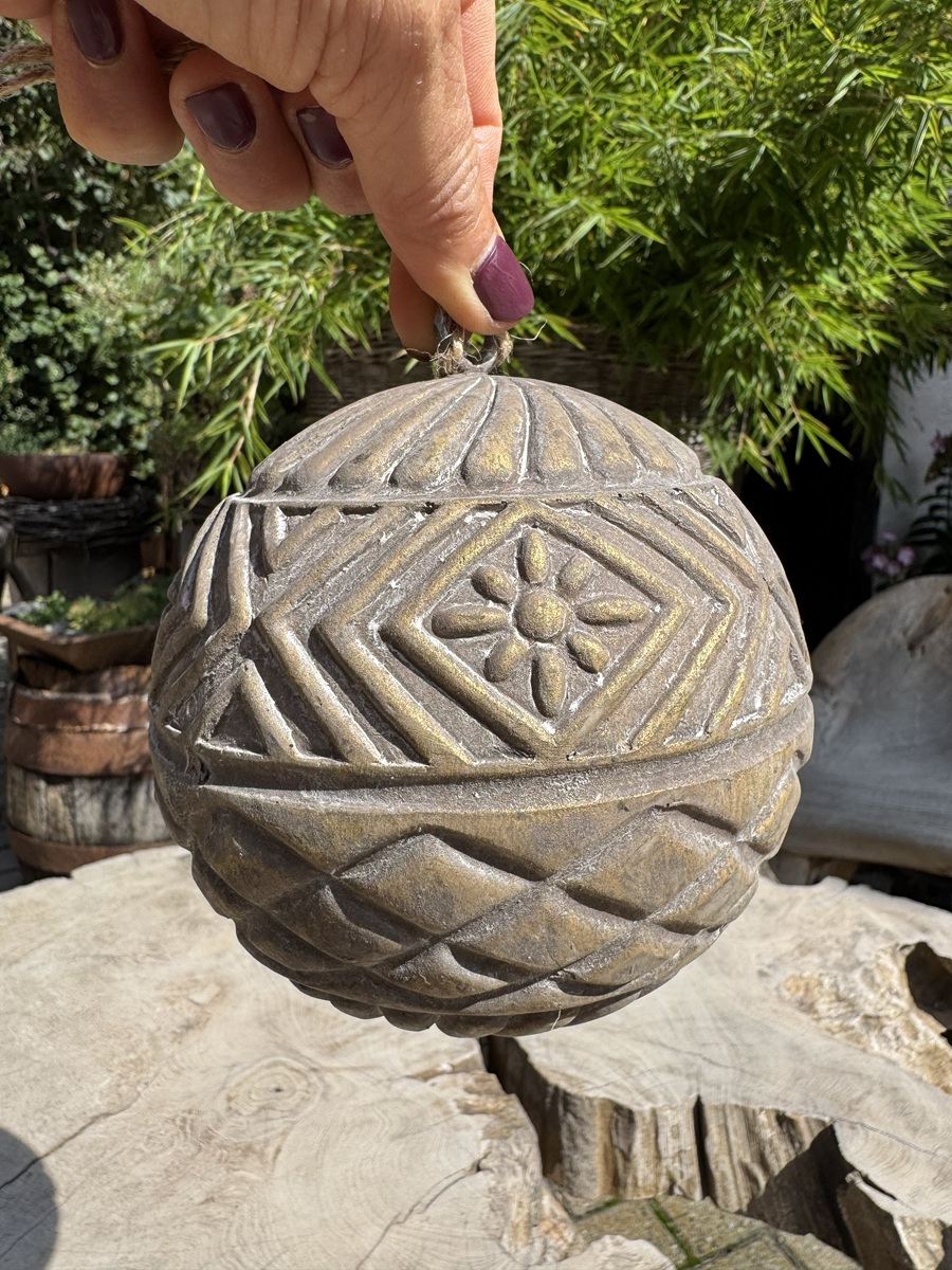 Keramik Deko Kugel mit Muster Antikfarben - Durchmesser 12 cm