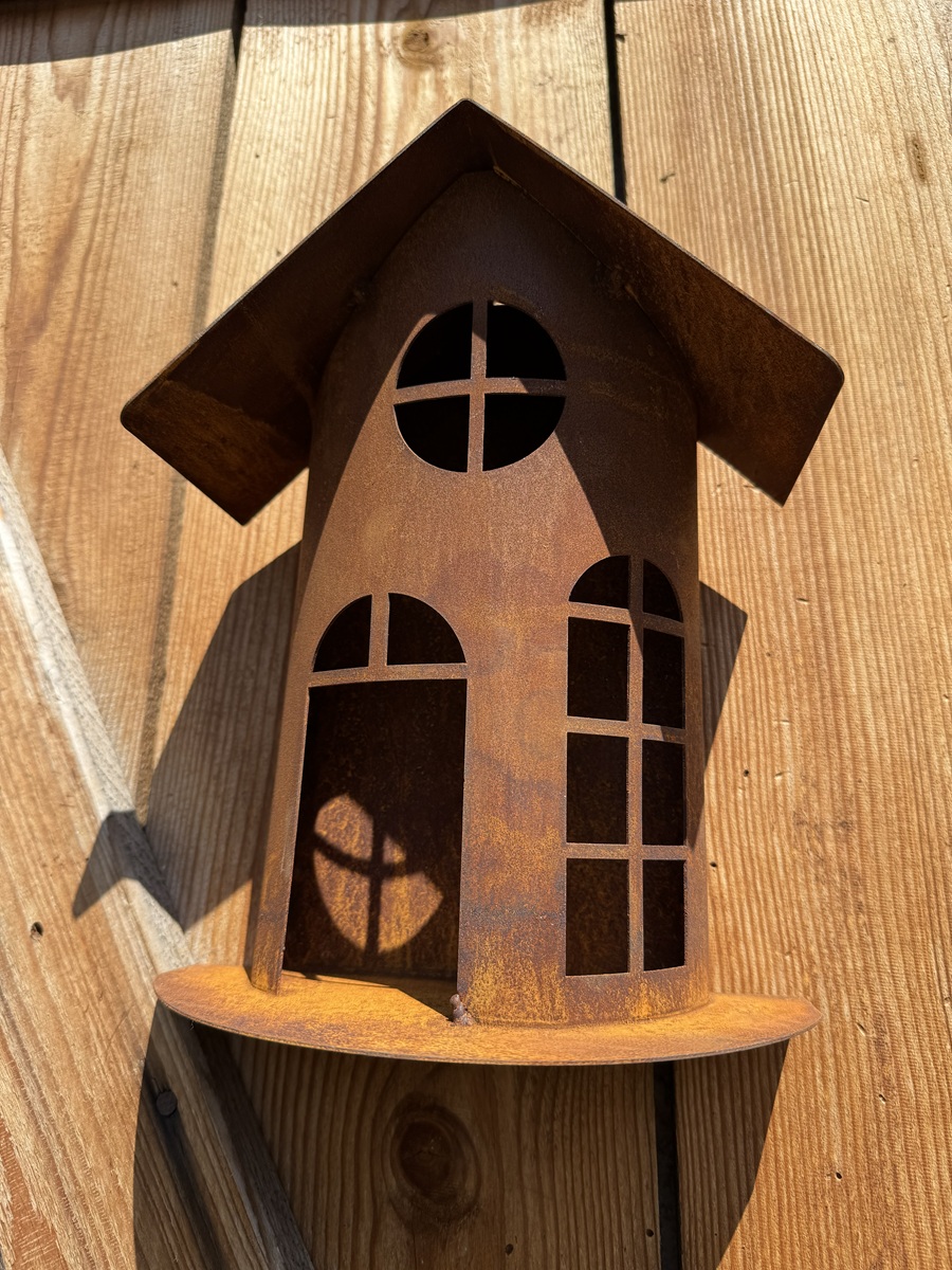 Edelrost Vogelhaus halbrund für die Wand - Höhe 26,5 cm