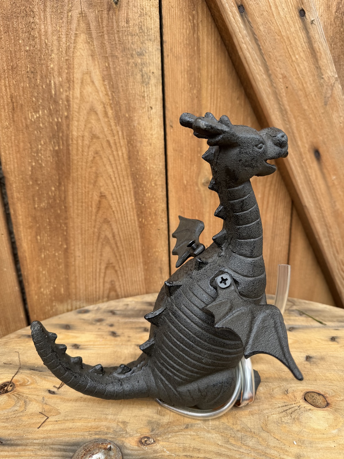 Wasserspeier Drache Fuchur inkl. Pumpe - Höhe 26 cm