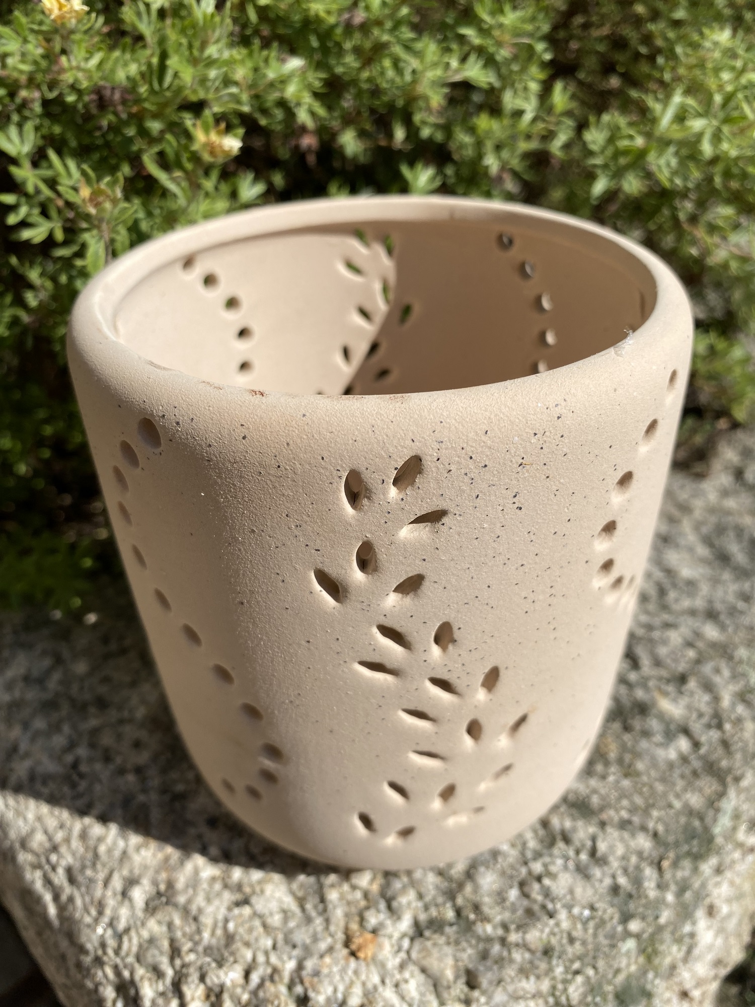 Keramik Windlicht Natur mit Muster beige - Höhe 12 cm