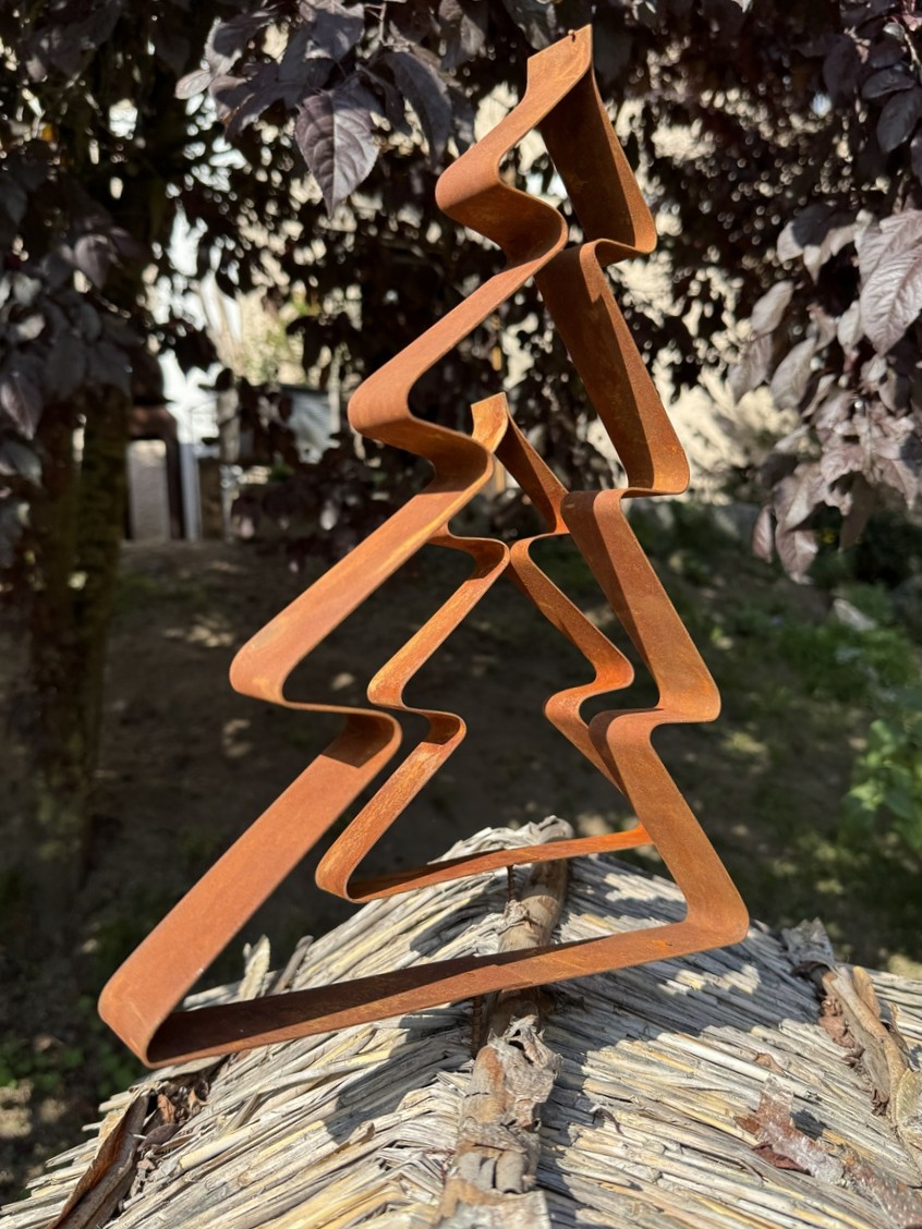 Edelrost Tanne breites Band (4 Zacken) mit Schraube - Höhe 32 cm