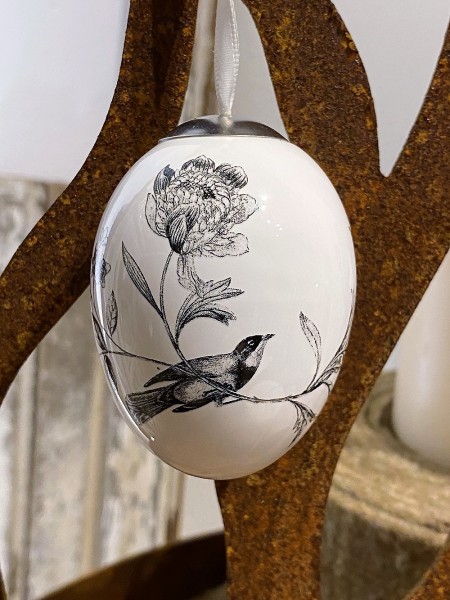 Keramik Hänger Osterei mit Naturmotiv in schwarz/weiß