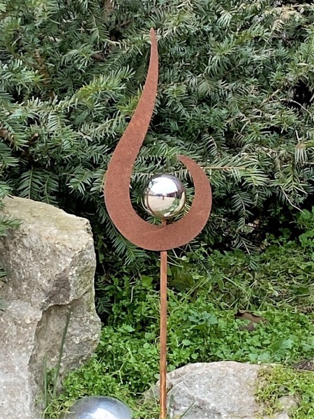 Edelrost Gartenstecker Spitze mit Edelstahlkugel - Höhe 127 cm