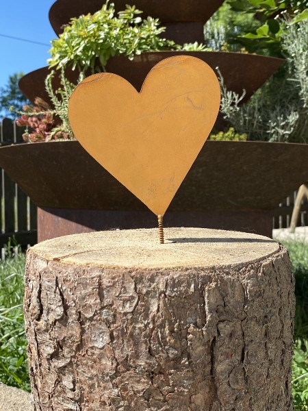 Rostoptik Herz geschlossen mit Schraube für Holz - Höhe 14 cm