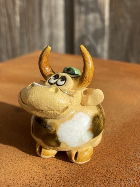 Mini Keramik Kuh mit Hut - Höhe 5 cm