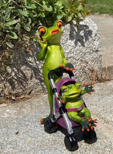 Kunststein Mama Frosch mit Buggy und Baby - Höhe 16,5 cm