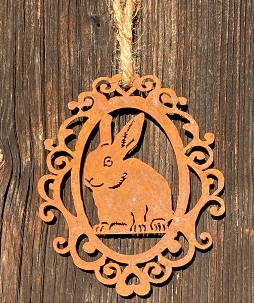 Naturrost Hänger Hase im Ornament an Band