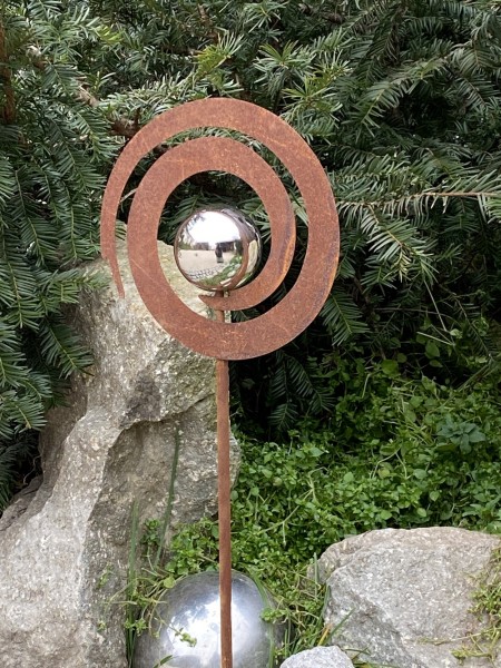 Edelrost Gartenstecker Kreisel mit Edelstahlkugel - Höhe 127 cm