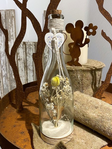Glas Sektflasche 2 mit Trockenblumen gelb/natur und LED Beleuchtung - Höhe 29,5 cm
