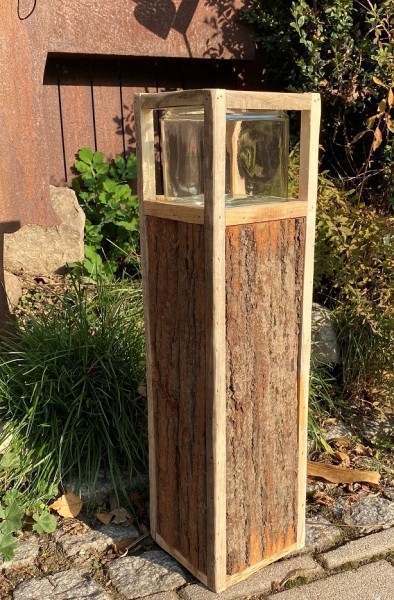 Lindenholz Windlicht eckig mit Rinde und Glaseinsatz groß - Höhe 60 cm
