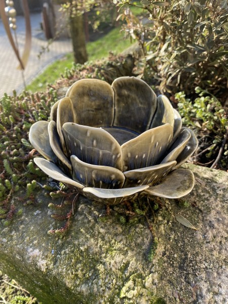 Keramik Teelichthalter Blüte dunkelgrün - Durchmesser 16 cm